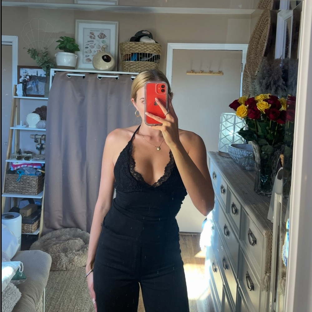 SHEIN black lace trimmed tank top - Picture 4 of 13